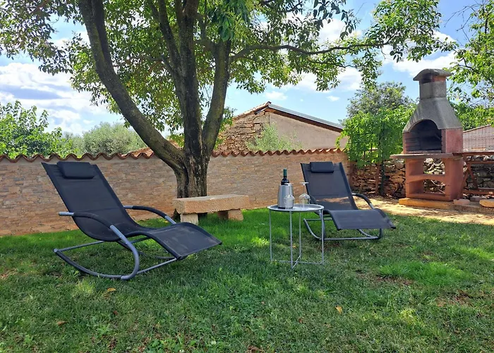 Haus Mirelia Fuer Zwei Personen Mit Garten By Interhome *